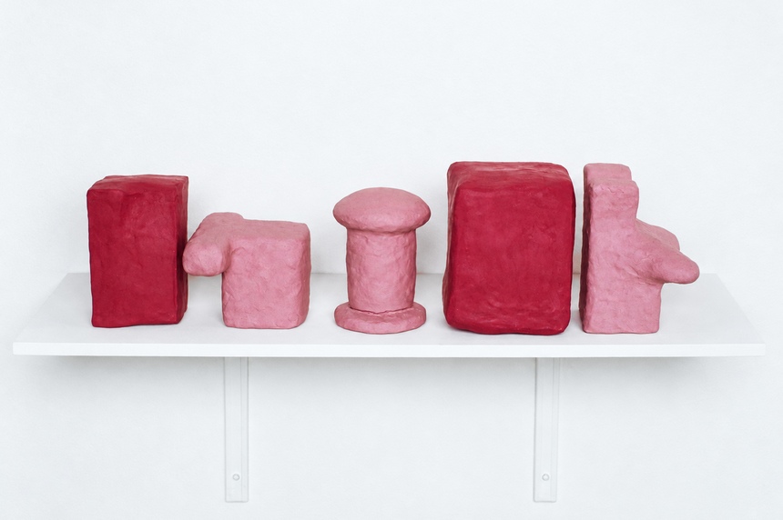 lostworks_pink_carousel_neutral_cool